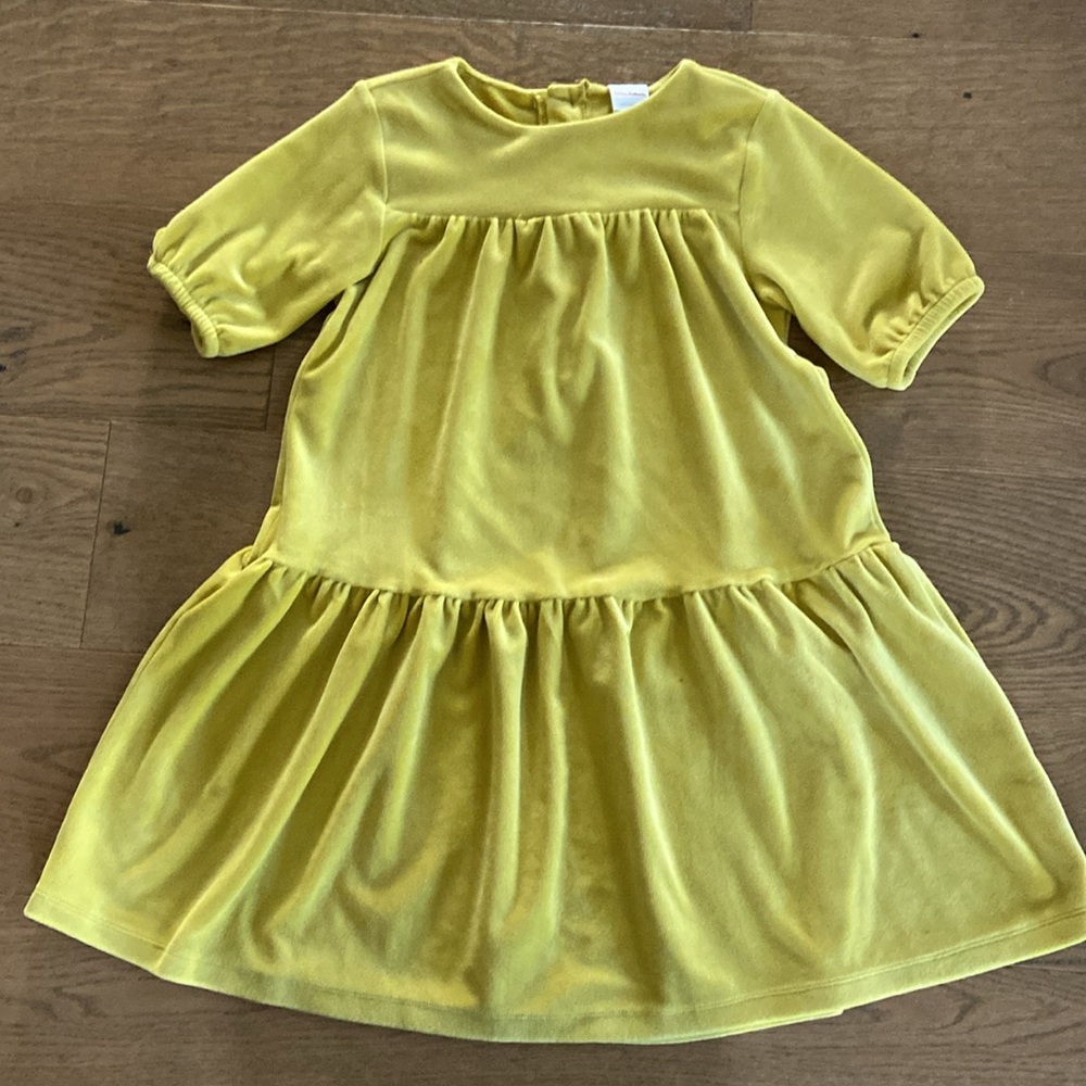 NWOT-Hanna Andersson Girl’s Recycled Velour Twirl Dress